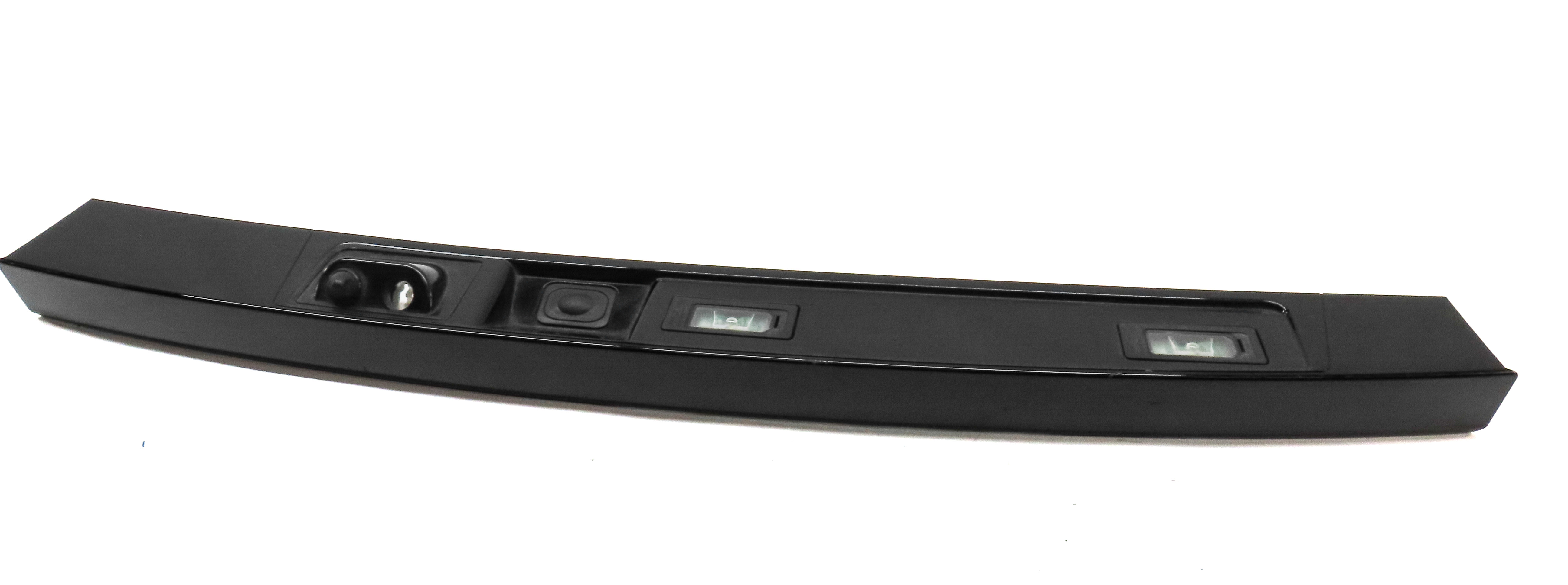 17 LAND ROVER DISCOVERY (L462) REAR TRUNK LIFTGATE HANDLE BUTTON w/LIGHTS(GRAY) — exact item pictured